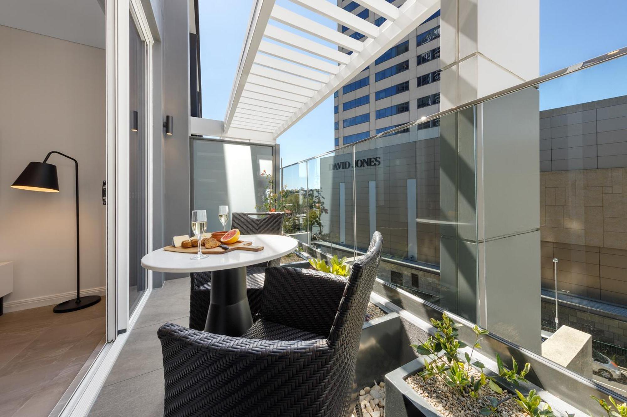Meriton Bondi Junction Hotel